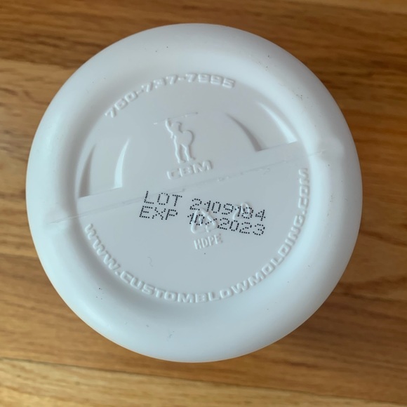 Physician’s Choice Collagen Peptides Unflavored Powder You Add to Liquid - Picture 5 of 6